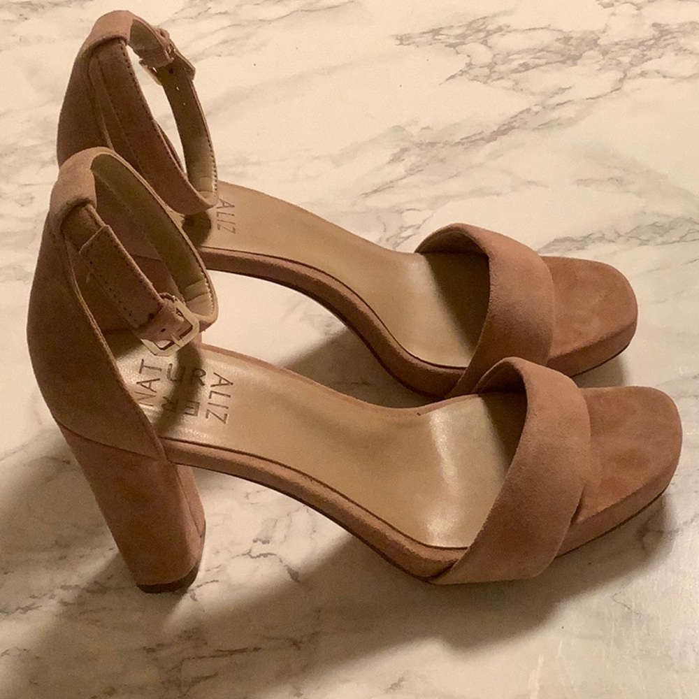 NWOT Naturalizer Joy Slingback Sandals
